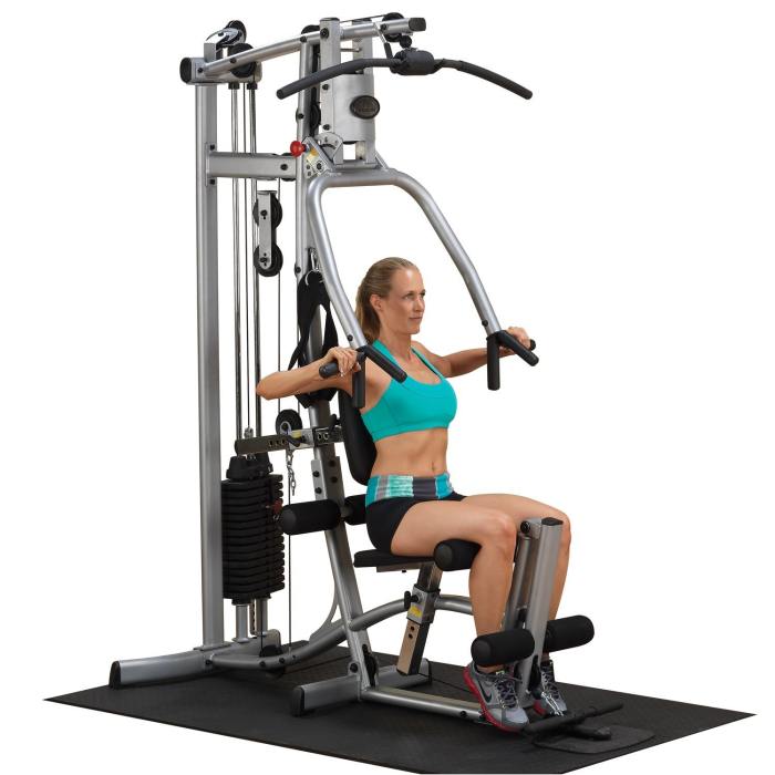 3 different sets of handles on the pressing arm allow you to work your chest and shoulders from a variety of different angles