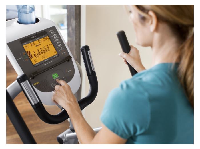 Precor EFX 5.23 Elliptical Fitness Crosstrainer
