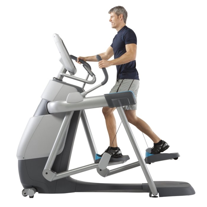 Precor 835 Adaptive Motion Trainer With Open Stride
