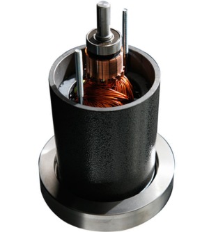 The 2.75 CHP Commercial motor is powerful enough to maintain the 12mph belt speeds at the full 10% incline