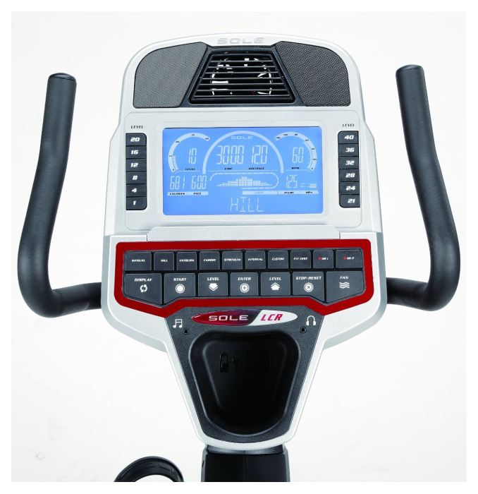 The blue backlight of the console screen makes feedback much easier to read mid-workout