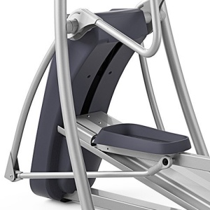 The CrossRamp incline on the Precor EFX 447 can adjust all the way up to an impressive 40 degrees