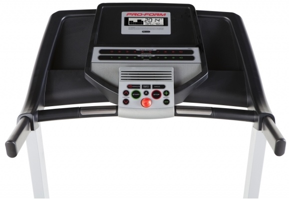 The 530 ZLT treadmill console features convenient Quick Select controls for the speed and incline settings