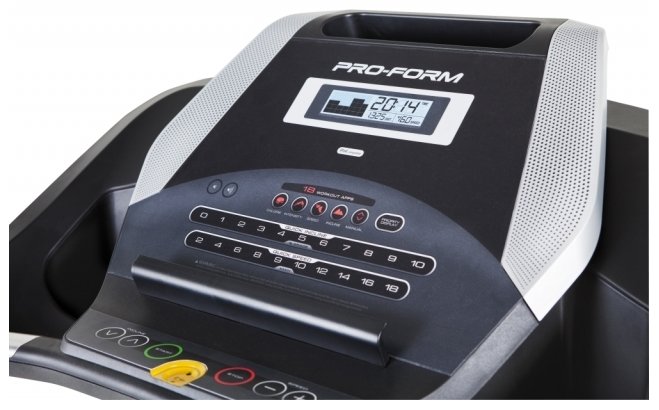The Endurance M7 treadmill console features convenient Quick Select onboard workout buttons