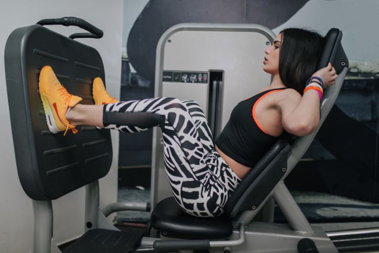 4. Supports Multiple Compound Leg Exercises