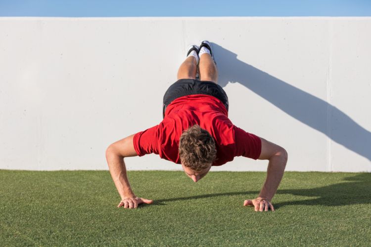 Incline Push Ups Benefit #3: Easy to Learn & Modify
