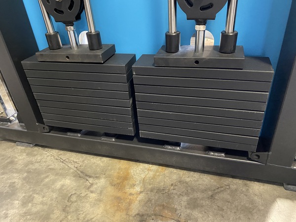 French Fitness Mirror Functional Trainer weight stacks