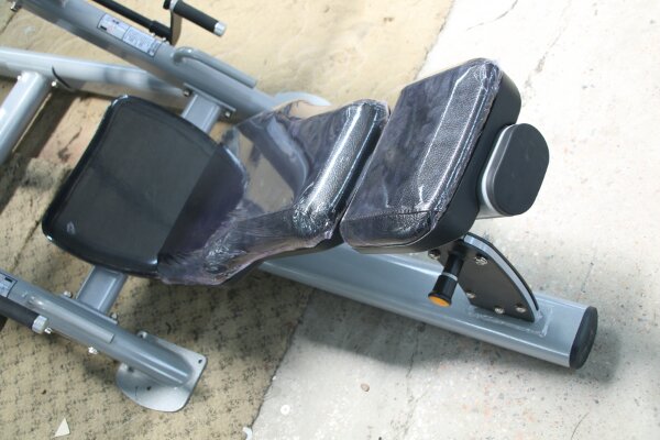 Molded foam cushion padding