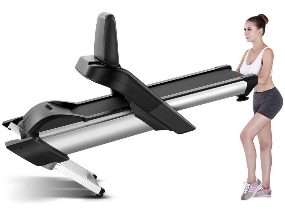 Woman folding up the French Fitness FT500