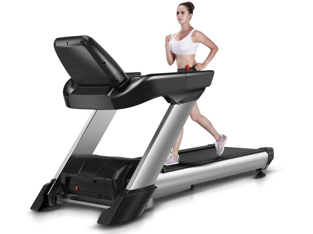 Woman running on the FT500