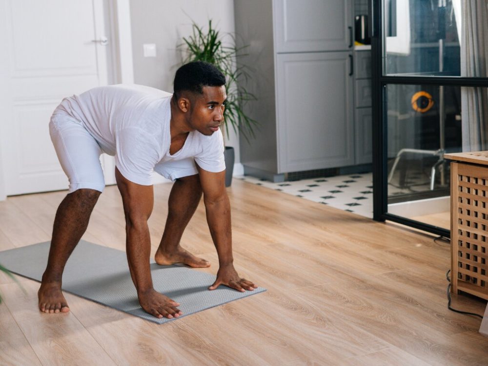 Basic calisthenics workouts in the comfort of your home