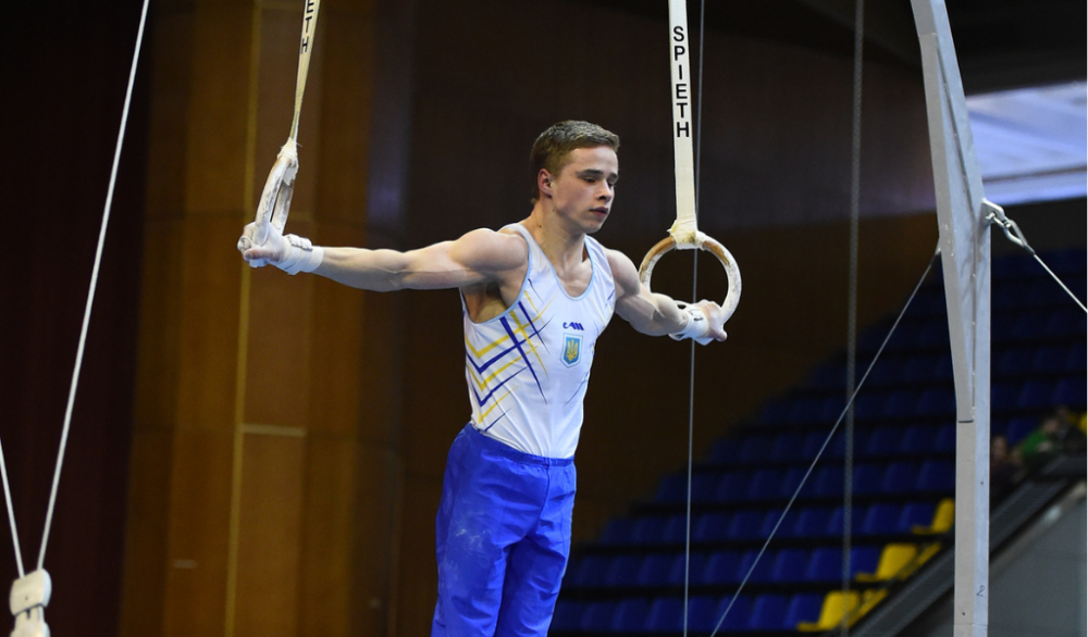 Gymnast on rings