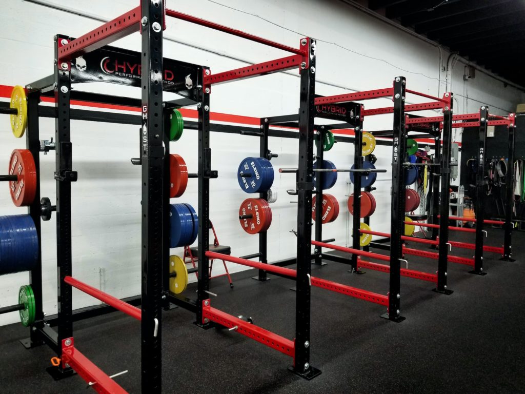 Multiple squat racks next to each other
